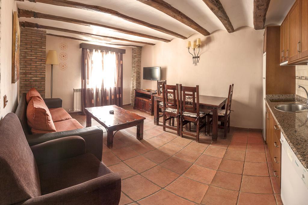 Apartamentos Los Aljezares Gea de Albarracín Exterior photo