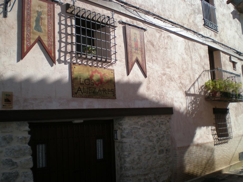 Apartamentos Los Aljezares Gea de Albarracín Exterior photo